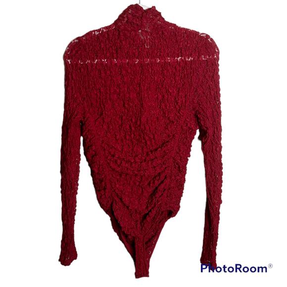 Free People Day N Night Lace Bodysuit Size Small Red Holly Berry - Picture 2 of 6